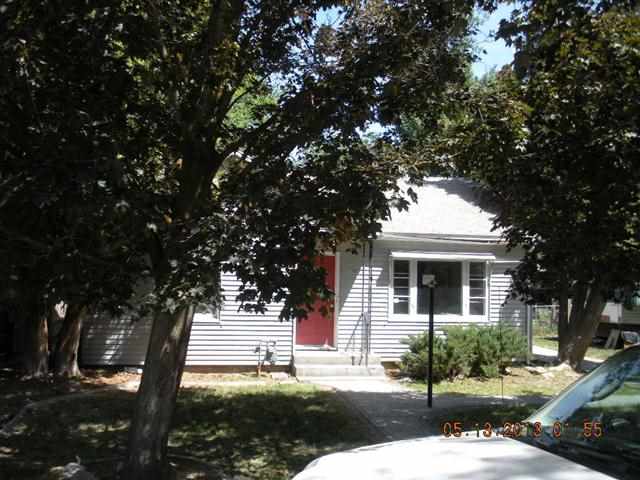 1916 Lansing Ave