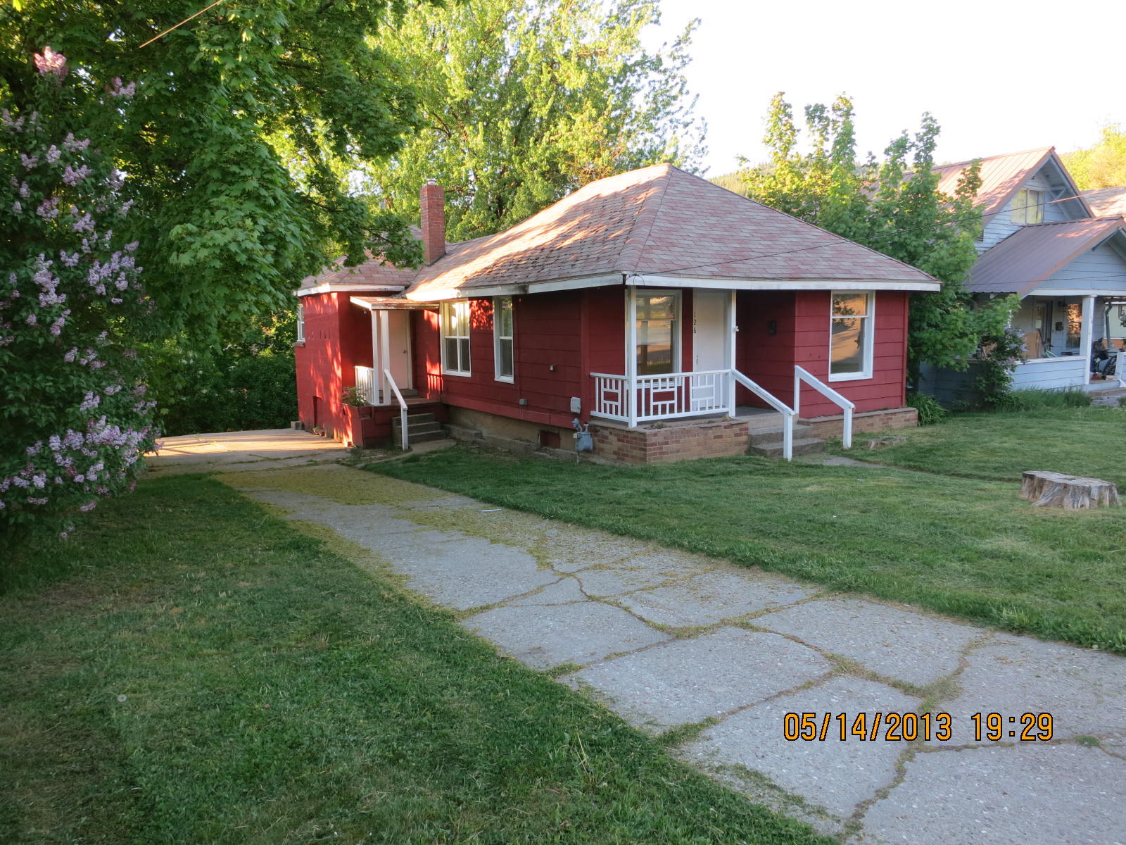 126 E Market Ave