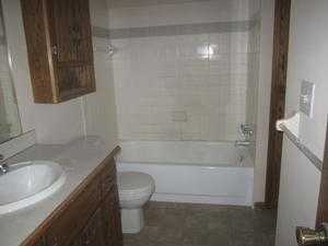 9266 Lakeside Trl