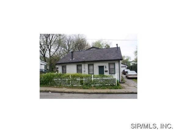 710 Freeburg Ave