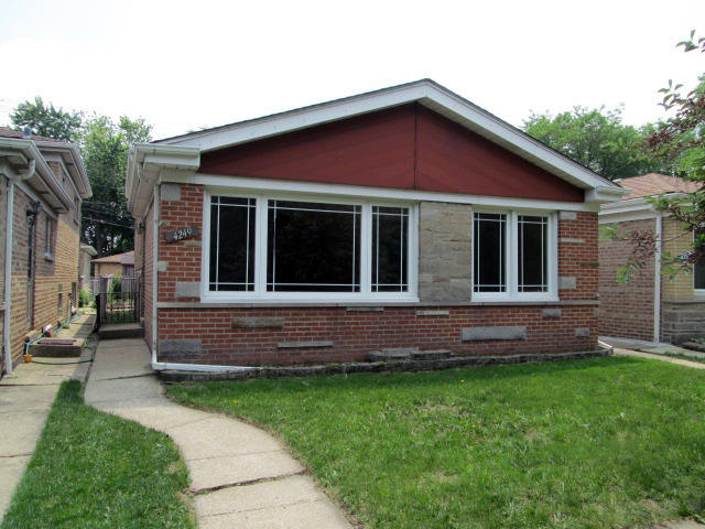 4249 W Devon Ave