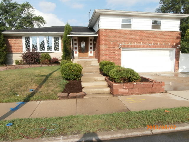 1660 N 5th Ave