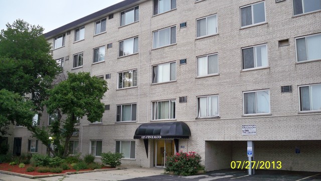 1227 Harlem Ave Apt 415