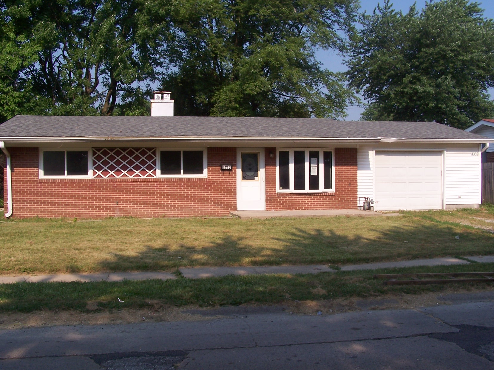 3332 Falcon Dr