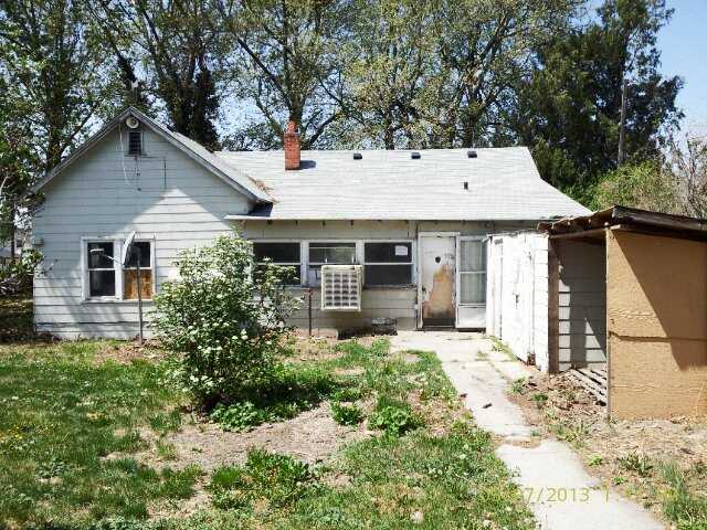 242 N Plaza Rd