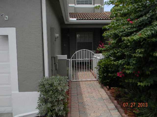 2901 E ARAGON BL # 4