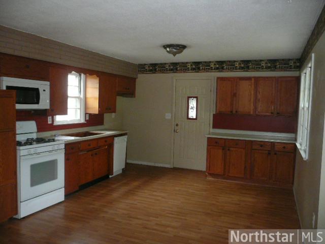 536 6th Ave W