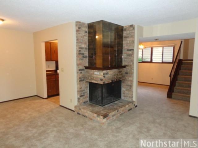 307 W Eagle Lake Dr