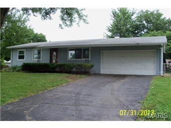 12009 Glenoak Dr