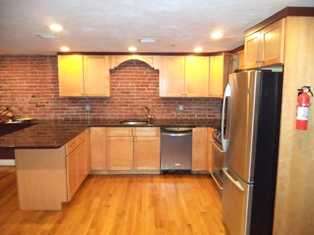 33 Munroe St Apt 1