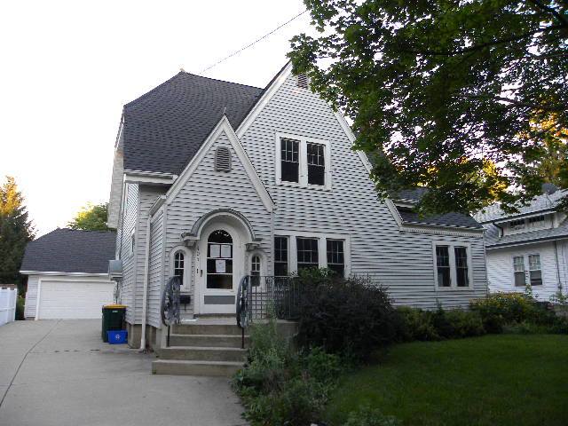 405 Maple Street