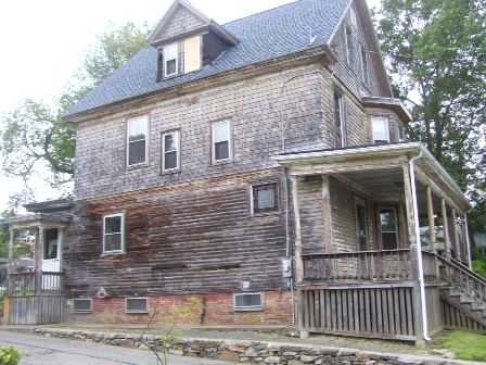 17 Vinson St