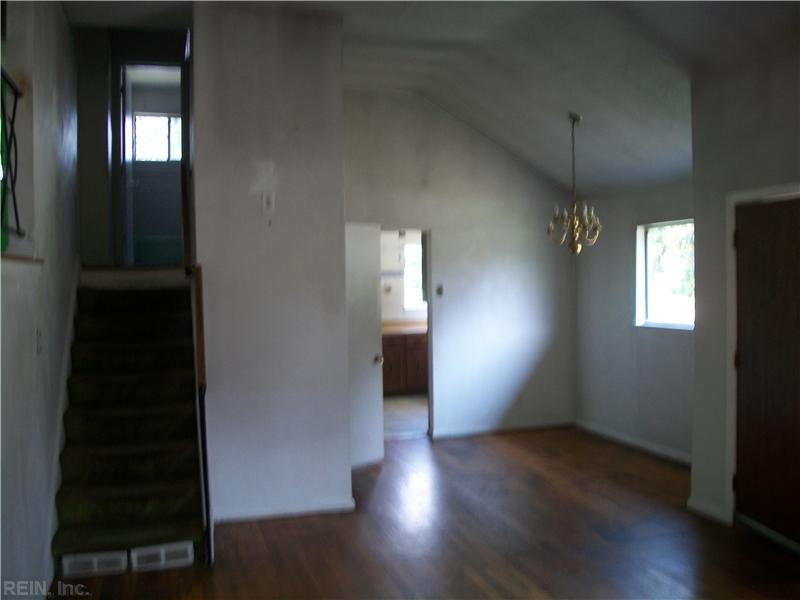 5516 Berry Hill Rd