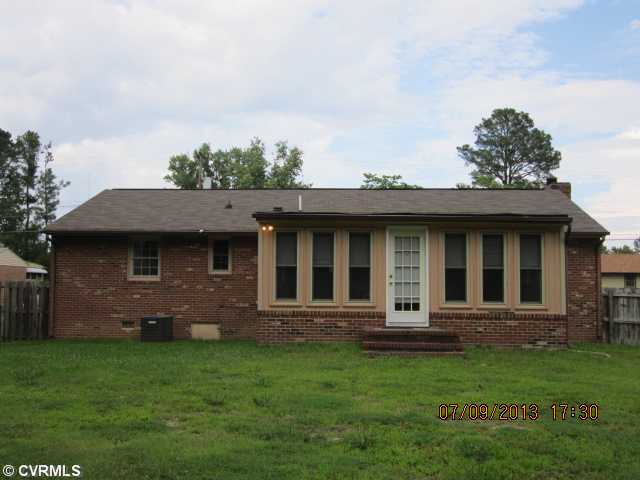 1214 W Roslyn Rd