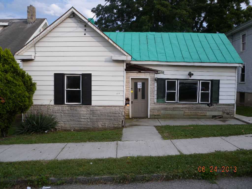 631 Mountain Ave Se