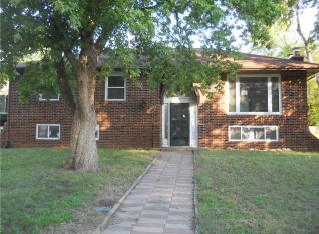 1001 Lakeshore Dr