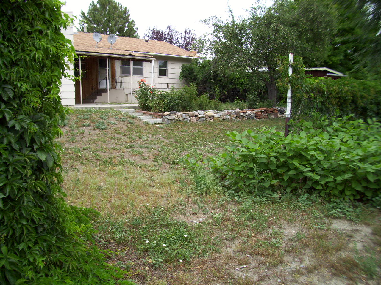 1720 Burlington Av