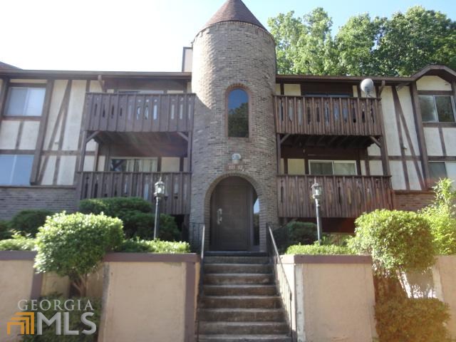 1524 Camelot Dr
