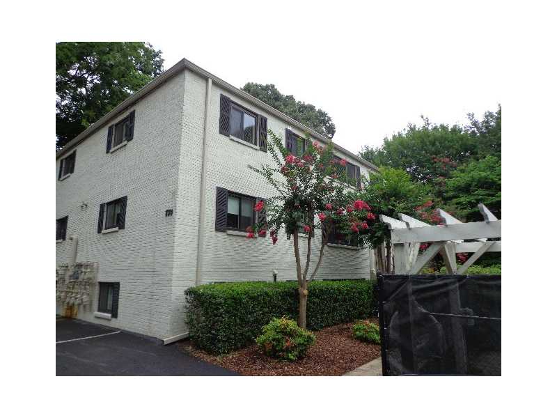 880 Glendale Terr 9
