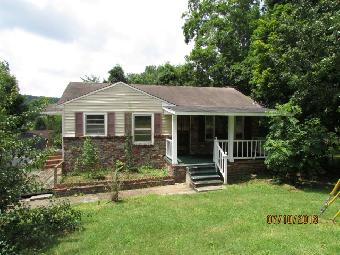 2215 Bradshaw Garden Rd