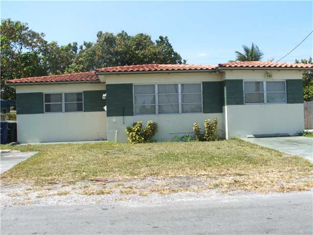 740 SW 7TH TE