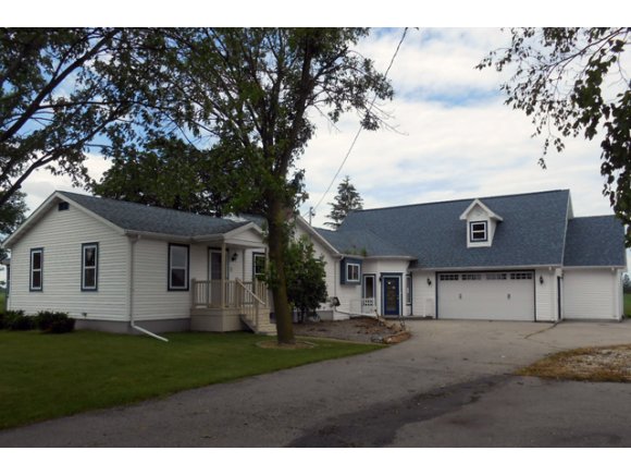 N8490 Van Dyne Rd