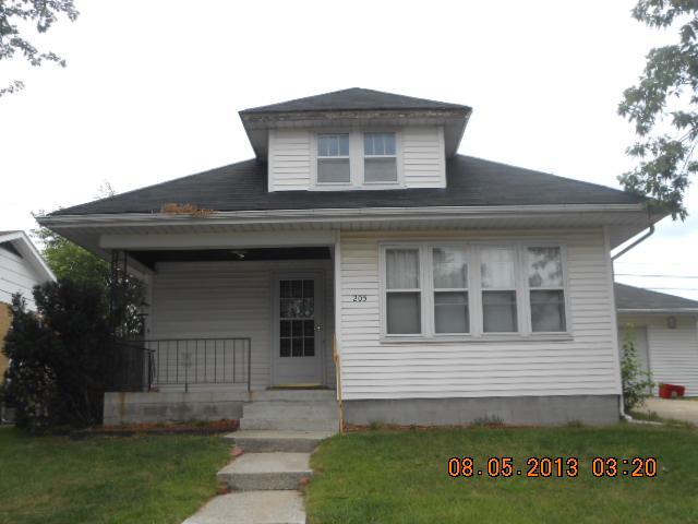 205 W Fulton St