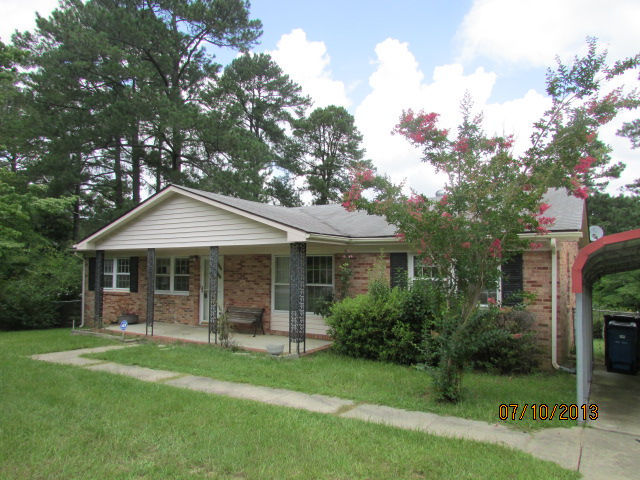 820 Oakcrest Drive