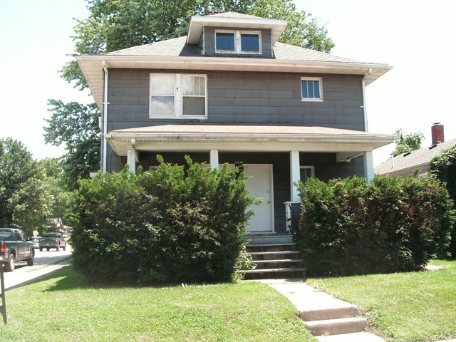 2440 Grand Ave