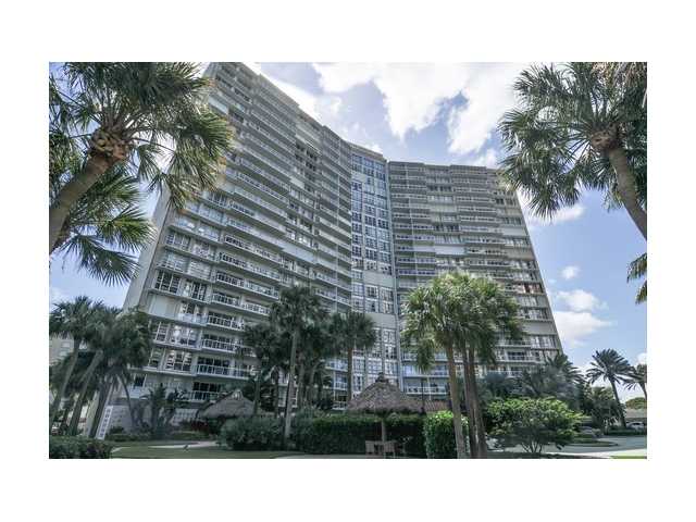 2451 BRICKELL AV # 19J
