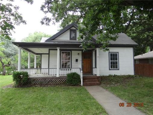 418 W Loula St