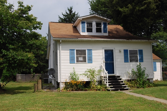 2006 Middleborough Rd