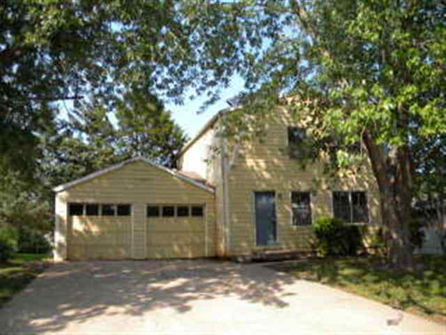 3220 Yellowstone Dr