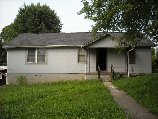 6711 Greer Rd