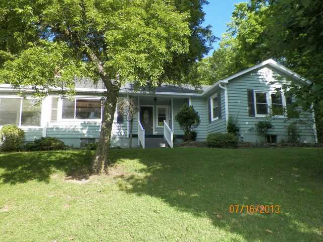 2109 Country Club Ln