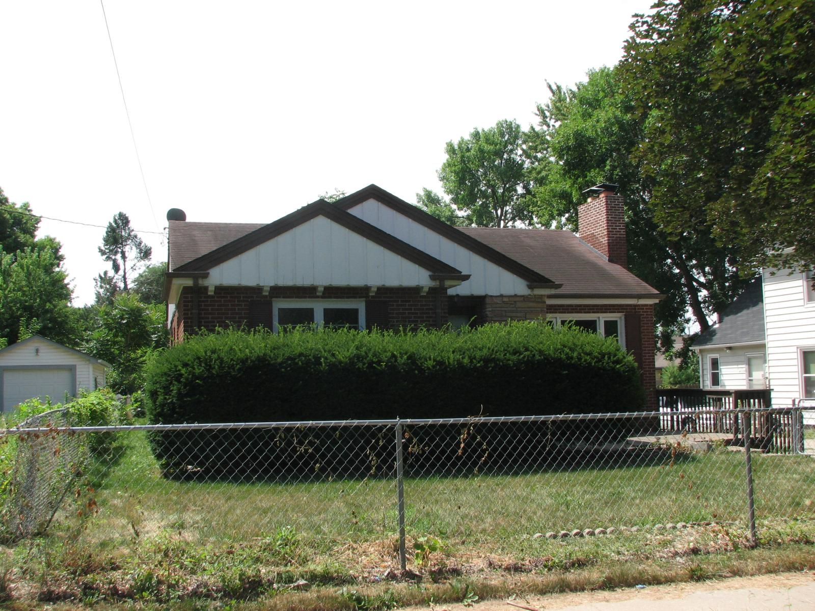 1427 Milton Ave