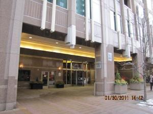 33 W Ontario St Apt 27d
