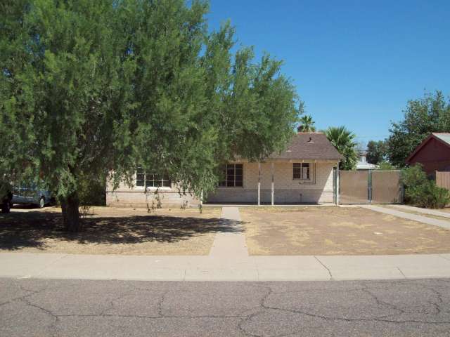 1726 E Granada Road