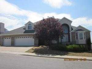1530 E Beechwood Dr