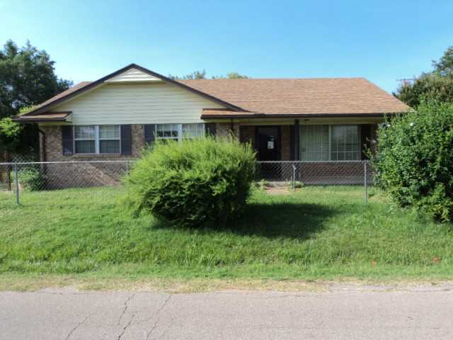 2427 N Beard Ave