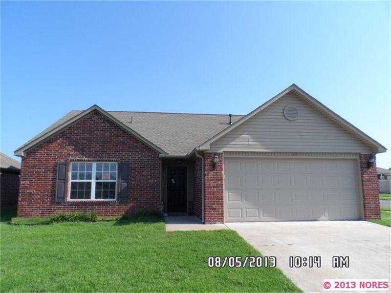17 Falcon Dr