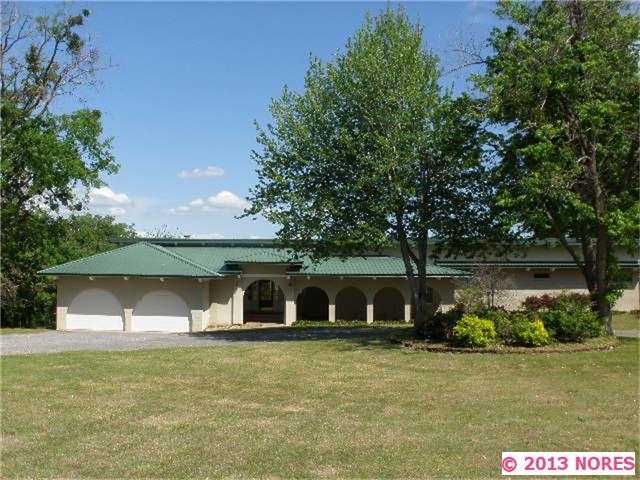 3520 Bona Villa Dr