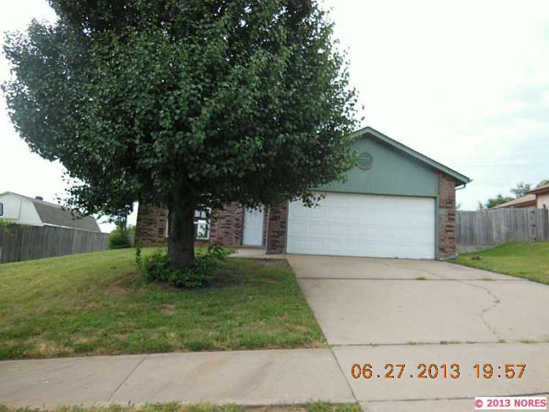 8906 N 119th East Ave