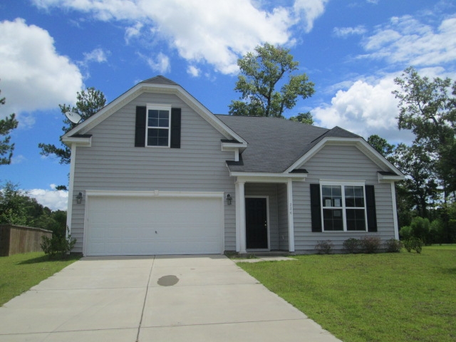 226 Palmetto Village Cir
