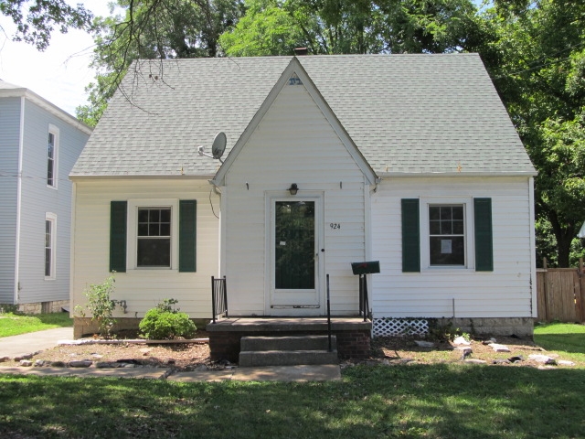 924 Main Street