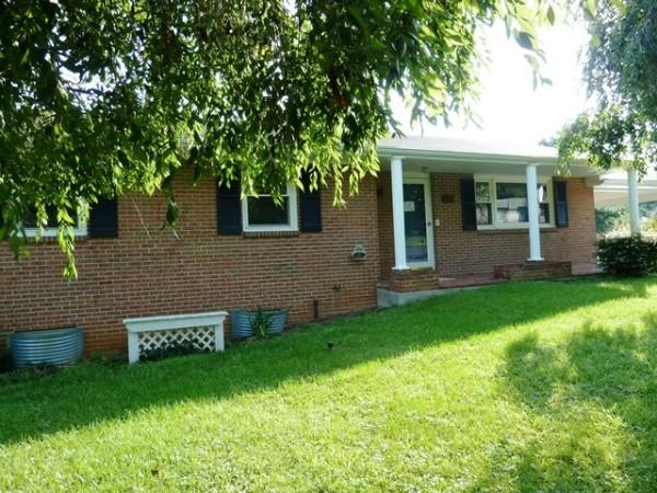 133 Meade Dr
