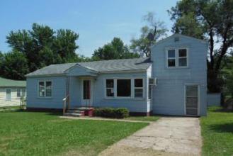 2411 Manila St