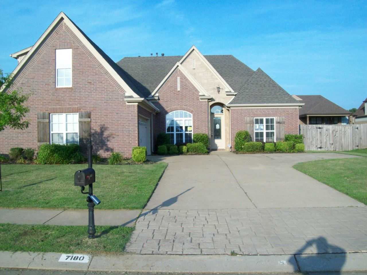 7180 Windswept Ln