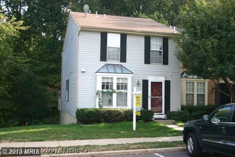 627 Coral Reef Dr