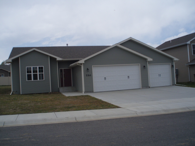 750 Antelope Pl